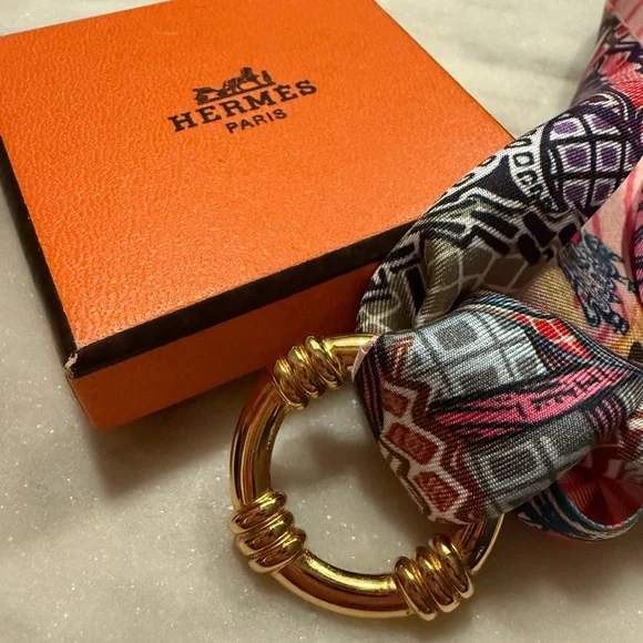 Hermès Bouée Gold-Plated Scarf Ring - Picture 5 of 5